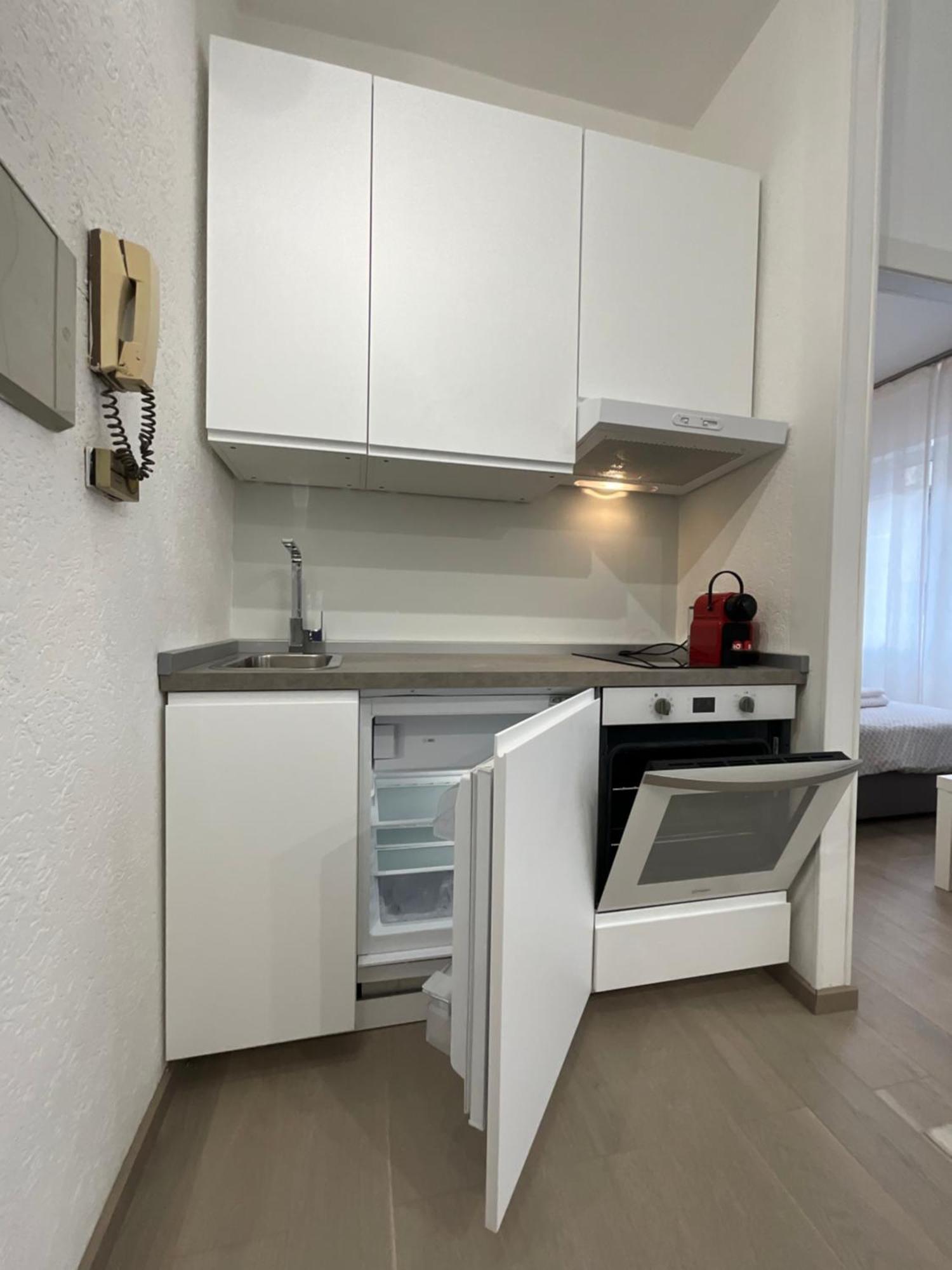 Bilocale San Giovanni Design Apartament Apartment Rome Exterior photo
